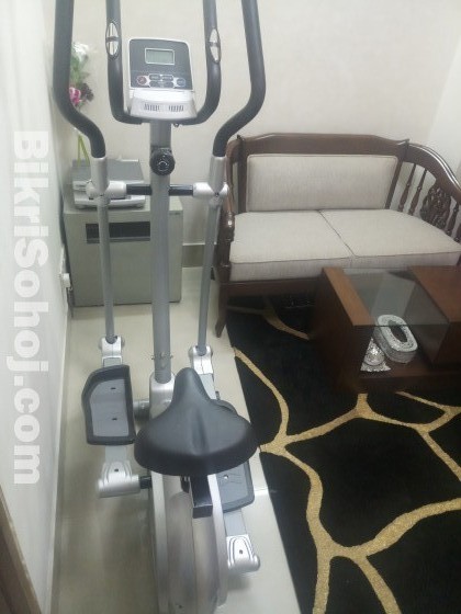 Cross trainer and cycling